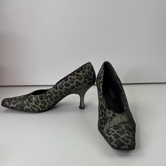 Proxy Animal Print 3" Heel Pumps Made in Spain size 9 - Picture 4 of 11